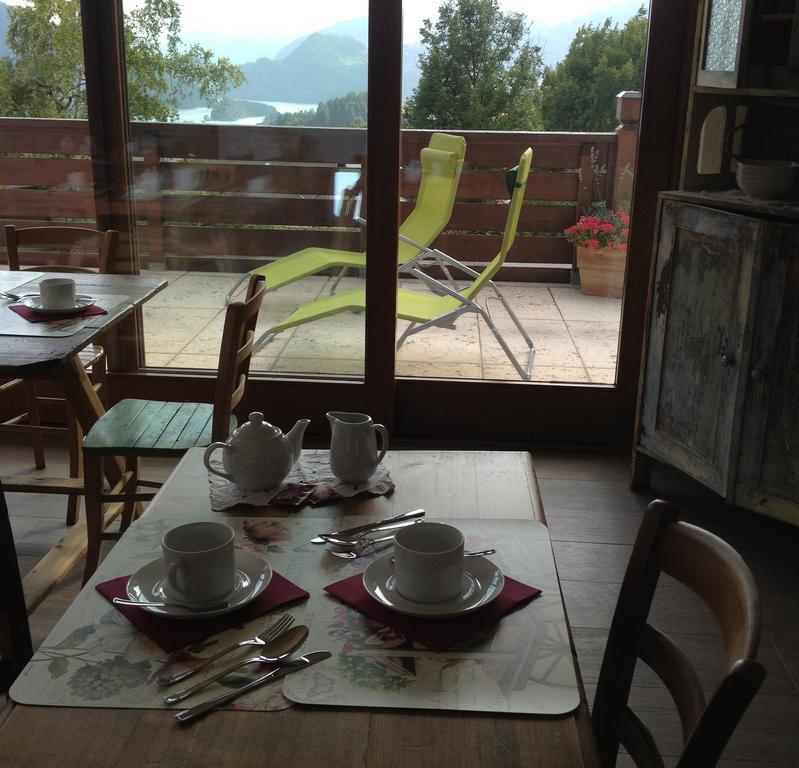 Fra Rose E Mughi Bed and Breakfast Domegge di Cadore Exteriör bild